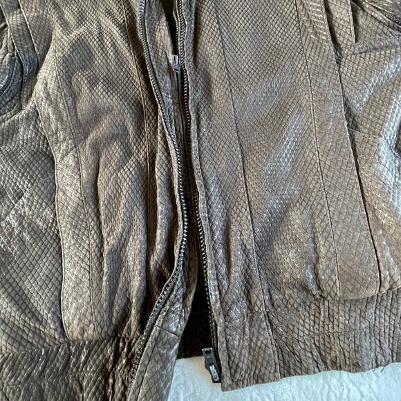 🔥Vintage Andrew Marc 100% Leather Snake Skin Pattern jacket Vest Bomber Grunge - Picture 10 of 16